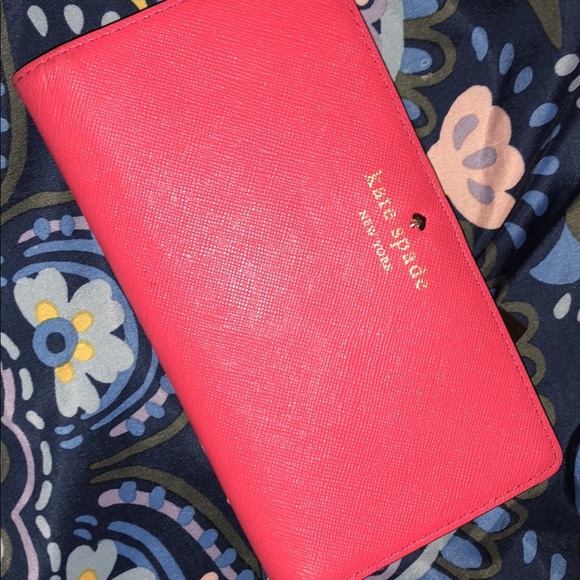 Kate Spade Purse - Picture 3 of 6